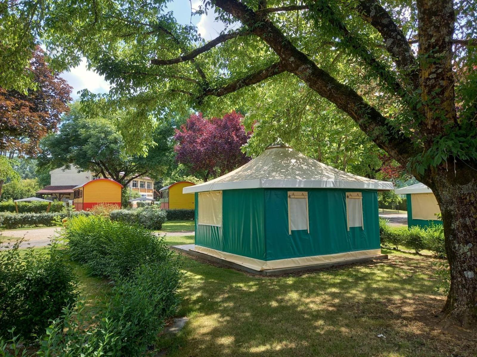 Camping Onlycamp Du Rouergue 빌프랑슈 뒤 루에르그 외부 사진